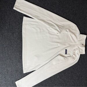 Patagonia Women’s Quarter Zip Up Sweater - Cream